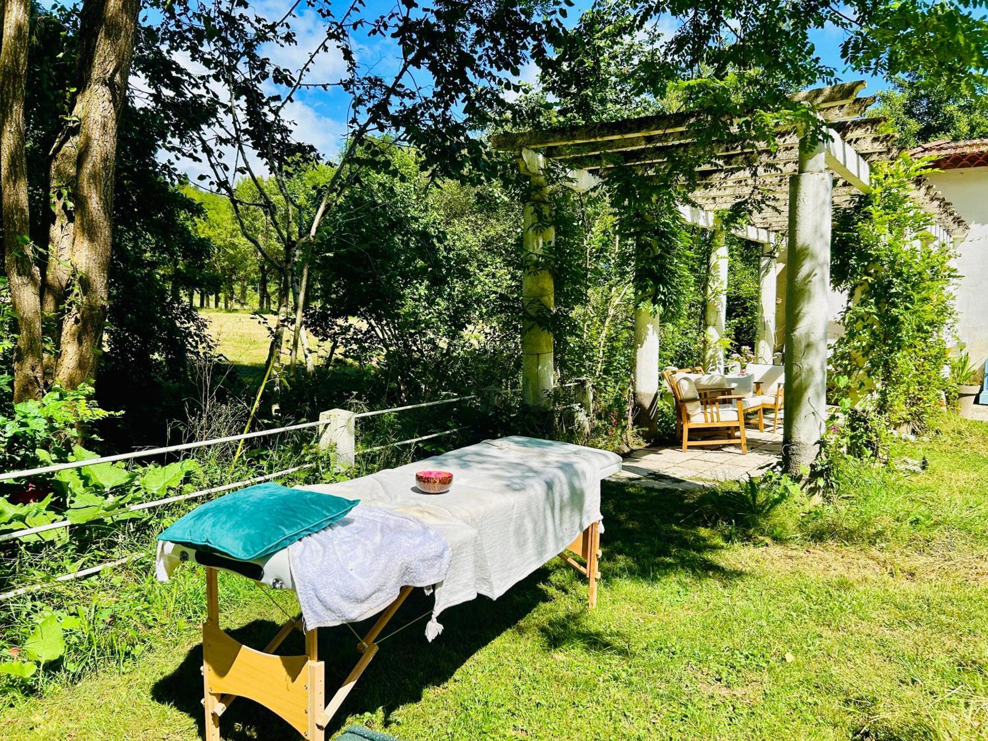 Les Contes Bed and Breakfast Fougax-et-Barrineuf Εξωτερικό φωτογραφία